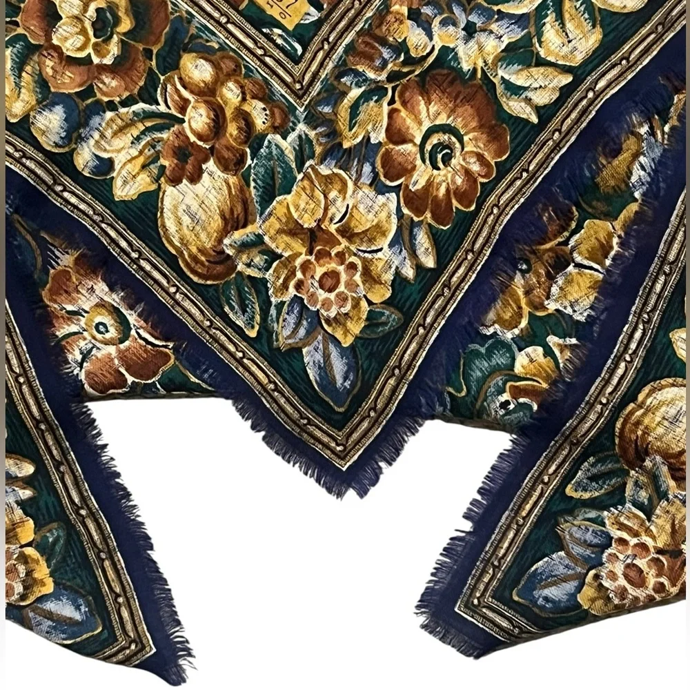 Vintage Echo Club7 100% Wool Floral Scarf 34” Square Made in Japan